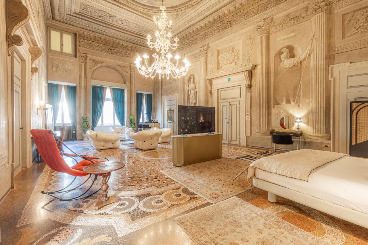 Corte Realdi - Palazzo Camozzini ヴェローナ エクステリア 写真